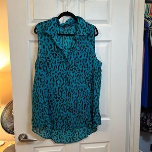 Torrid chiffon top - Size 1